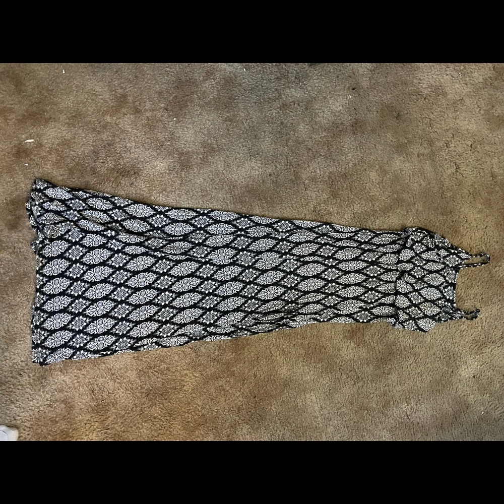 Long black and white cotton dress